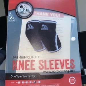 Nordic Lifting Knee Sleeves